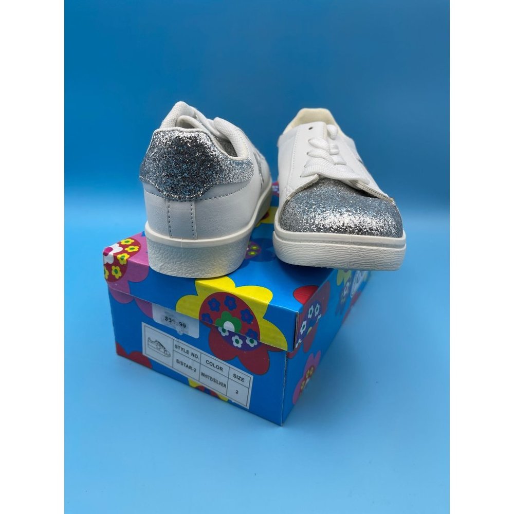 Coco Jumbo Fashion Sneaker  Size 2 White / Silver Glitter   Leather